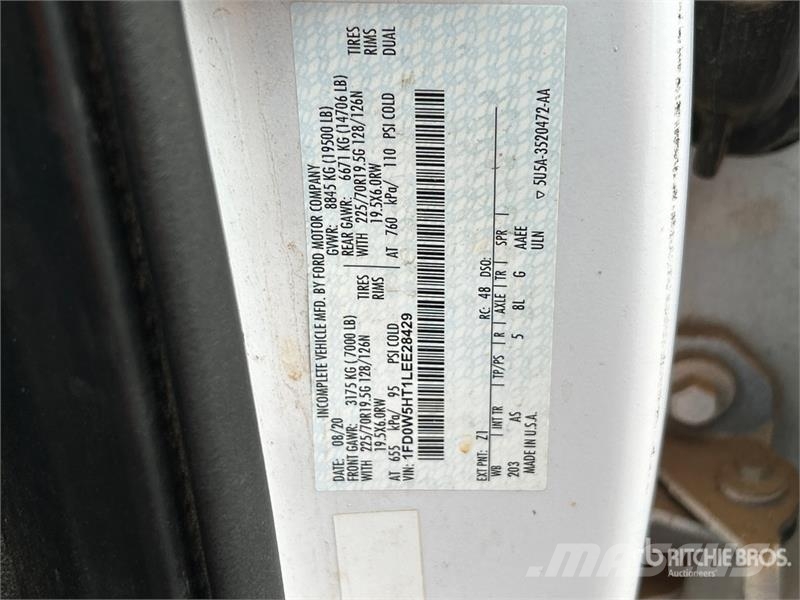 Ford F-550 XL 4x4 Crew Cab Utility Truck Caja abierta/laterales abatibles