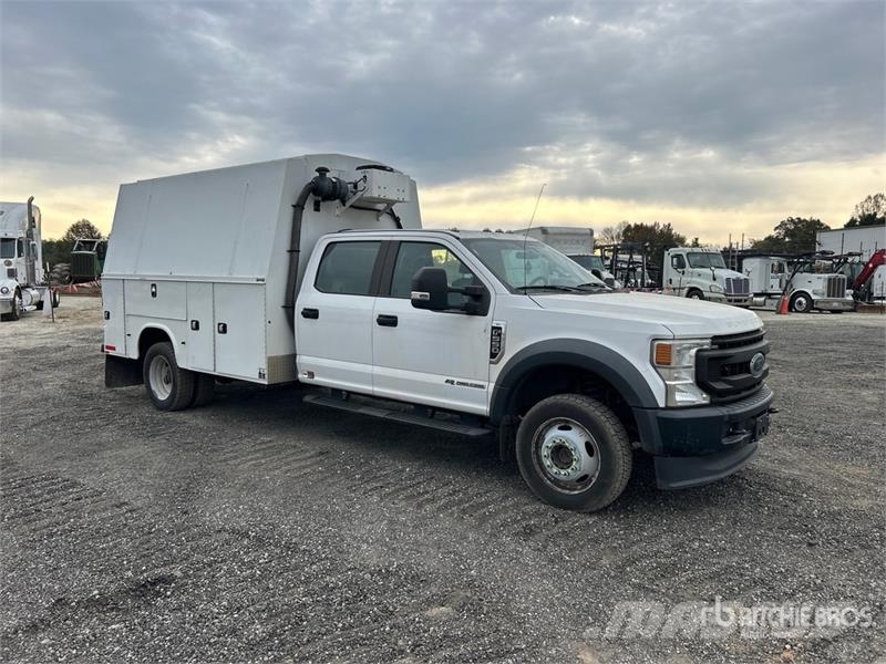 Ford F-550 XL 4x4 Crew Cab Utility Truck Caja abierta/laterales abatibles