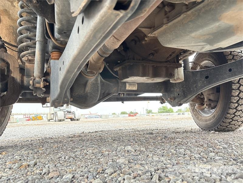 Ford F-550 XL 4x4 Extended Cab Service Truck Komunalna vozila