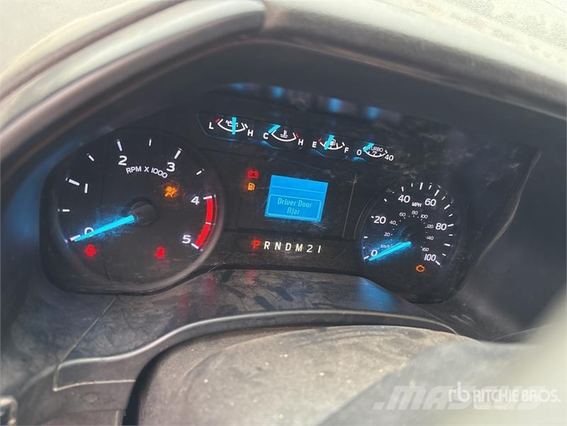 Ford F-550 XL 4x4 Extended Cab Service Truck Komunalna vozila