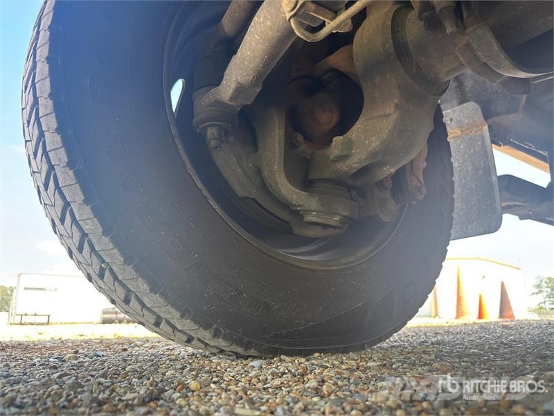 Ford F-550 XL 4x4 Extended Cab Service Truck Veículos municipais / de uso geral