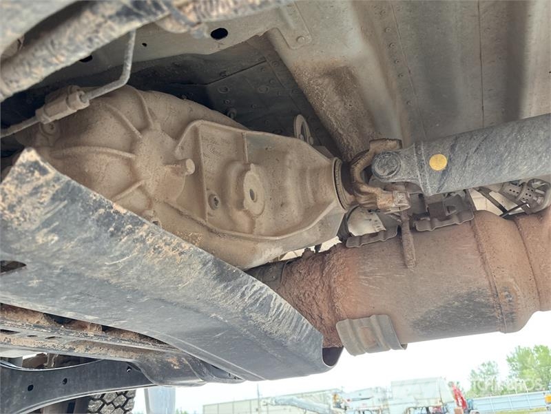 Ford F-550 XL 4x4 Extended Cab Service Truck Komunalna vozila