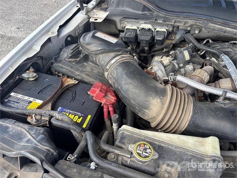Ford F-550 XL 4x4 Extended Cab Service Truck 多目的/汎用車両