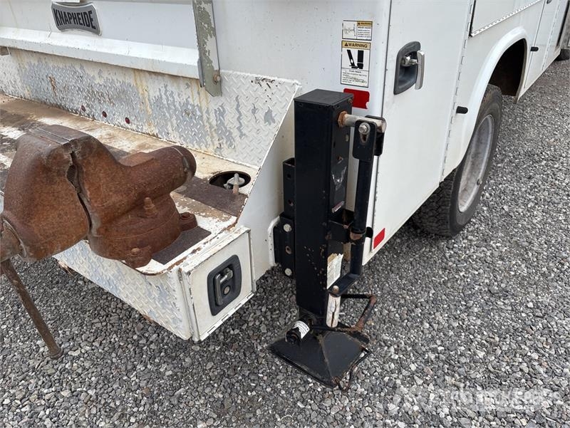 Ford F-550 XL 4x4 Extended Cab Service Truck Komunalna vozila