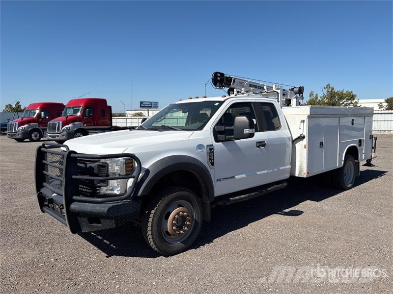 Ford F-550 XL 4x4 Extended Cab Service Truck Kommunal-Sonderfahrzeuge