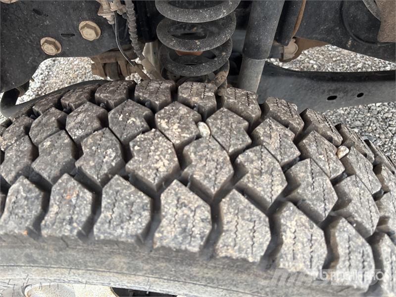 Ford F-550 XL 4x4 Extended Cab Service Truck Komunalna vozila