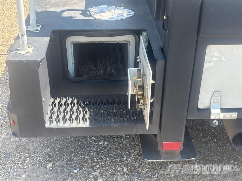 Ford F-550 XL 4x4 Extended Cab Service Truck Veículos municipais / de uso geral