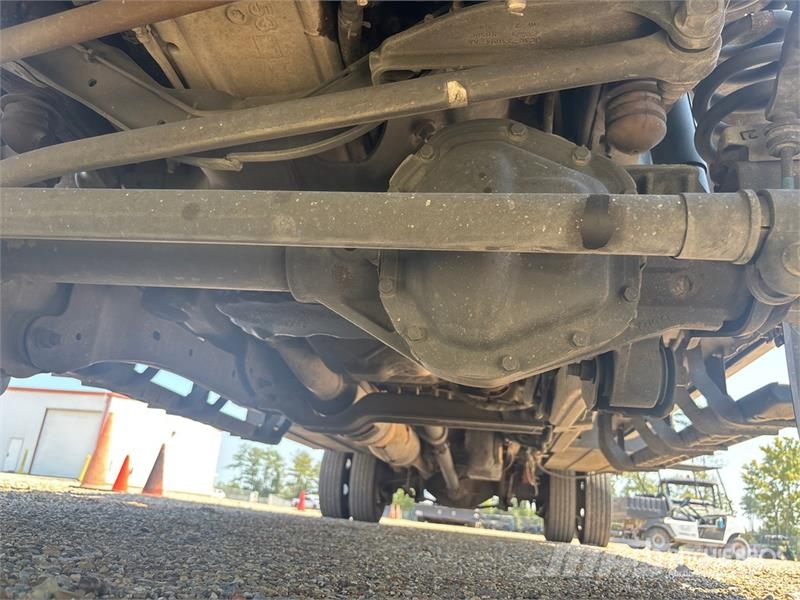 Ford F-550 XL 4x4 Extended Cab Service Truck Veículos municipais / de uso geral