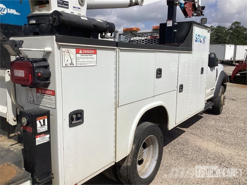 Ford F-550 XL 4x4 Service Truck Pilsētas atkritumvedēji