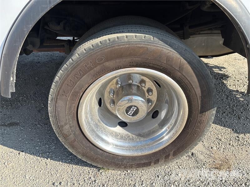 Ford F-550 XL 4x4 Service Truck مركبات الأغراض العامة