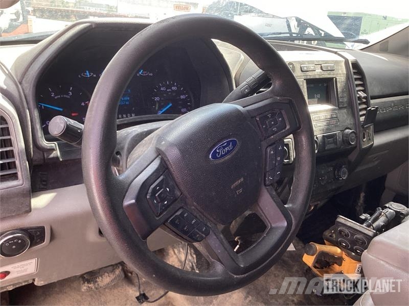 Ford F-550 XL 4x4 Service Truck Pilsētas atkritumvedēji