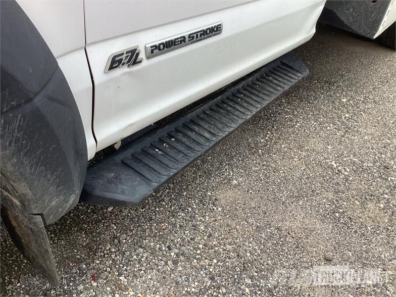 Ford F-550 XL 4x4 Service Truck Pilsētas atkritumvedēji
