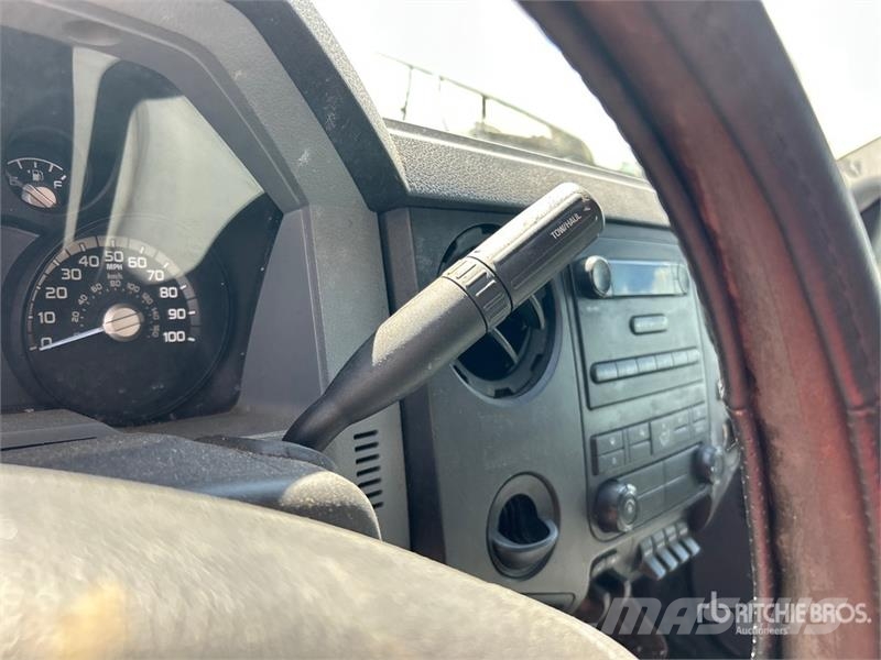 Ford F-550 XL 4x4 Service Truck Komunalna vozila