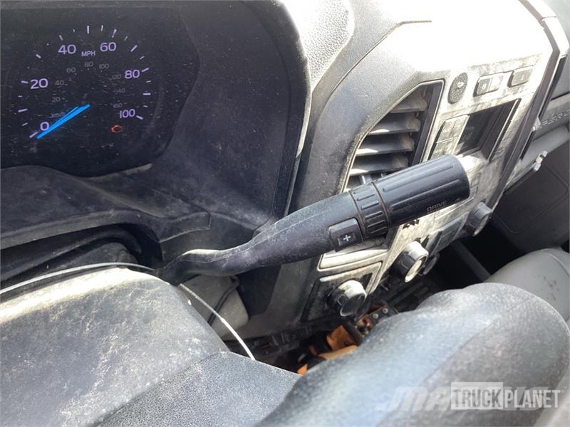 Ford F-550 XL 4x4 Service Truck Pilsētas atkritumvedēji