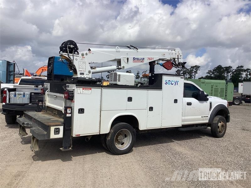 Ford F-550 XL 4x4 Service Truck Pilsētas atkritumvedēji
