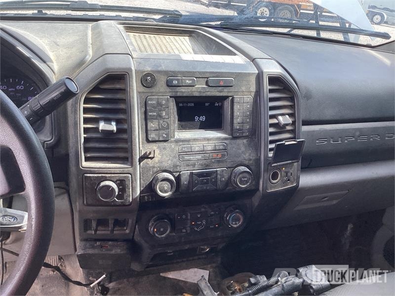 Ford F-550 XL 4x4 Service Truck Pilsētas atkritumvedēji