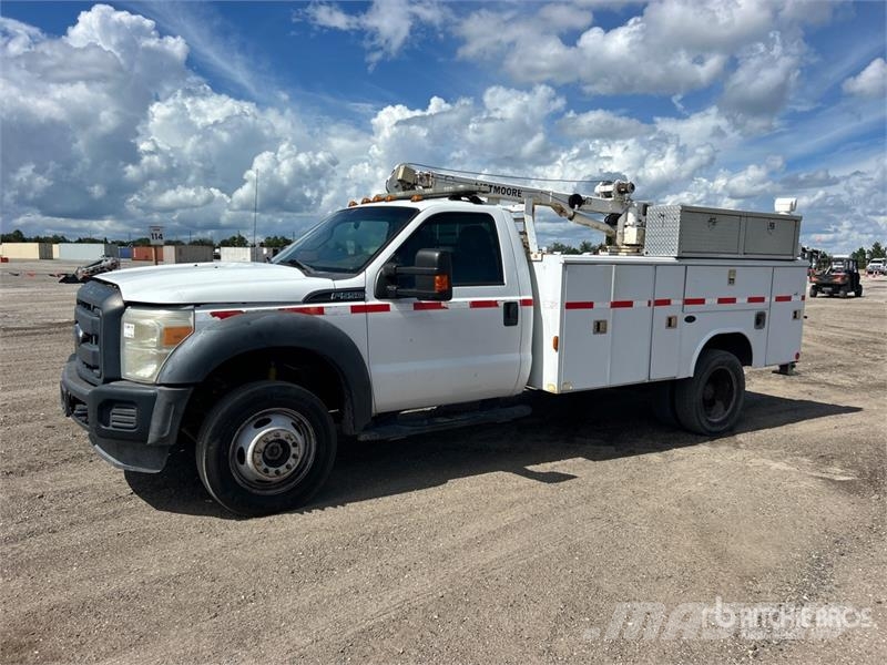 Ford F-550 XL 4x4 Service Truck Komunalna vozila