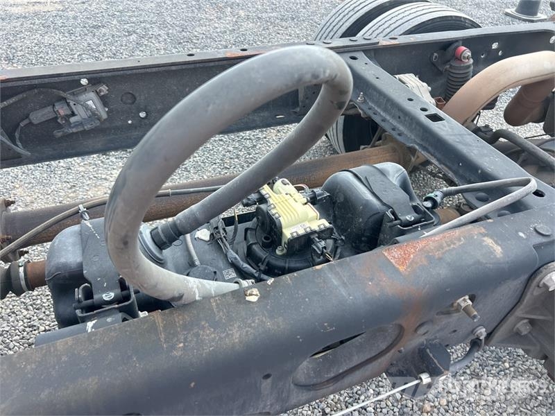 Ford F-550 XLT 4x2 Extended Cab Cab and Chassis Cabines e interior