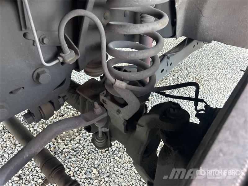 Ford F-550 XLT 4x2 Extended Cab Cab and Chassis Cabines e interior
