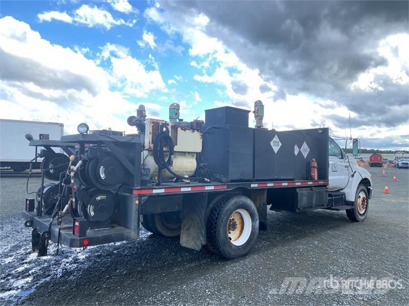 Ford F-650 Tankwagen