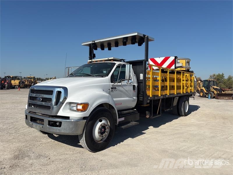 Ford F-650 Camions et véhicules municipaux