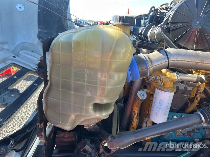 Ford F-650 4x2 Cab and Chassis Cabine si interior