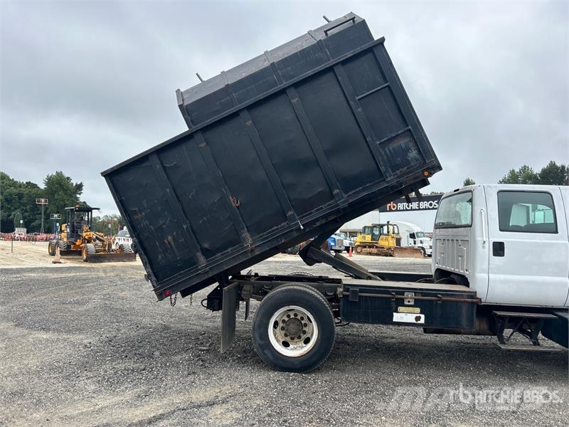 Ford F-650 4x2 Crew Cab Chipper Truck 碎木车