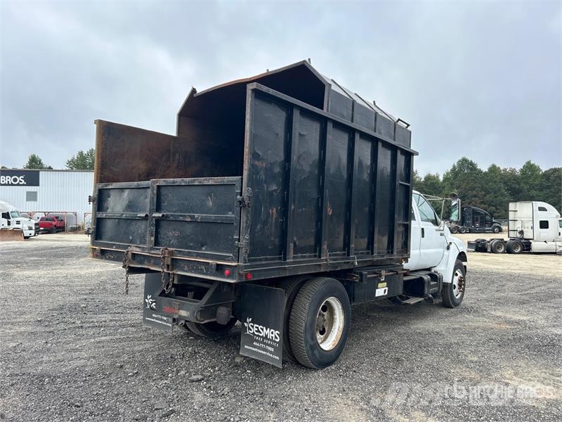 Ford F-650 4x2 Crew Cab Chipper Truck 碎木车