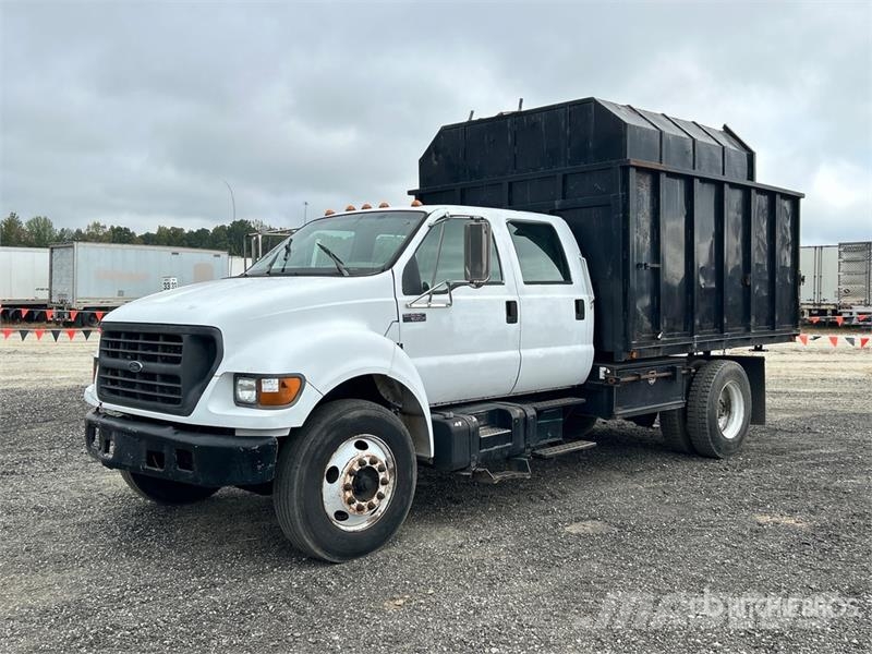 Ford F-650 4x2 Crew Cab Chipper Truck 碎木车