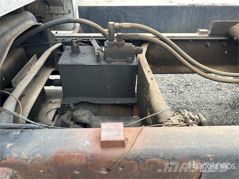 Ford F-650 4x2 Crew Cab Chipper Truck 碎木车