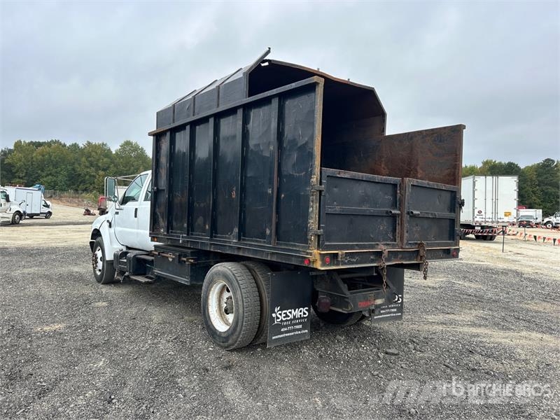 Ford F-650 4x2 Crew Cab Chipper Truck 碎木车