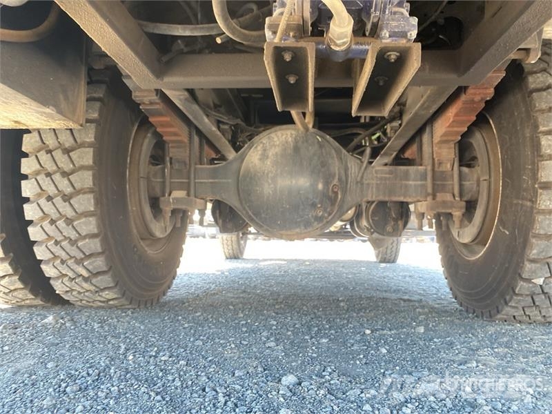 Ford F-650 4x2 Fuel and Lube Truck Autocisterna