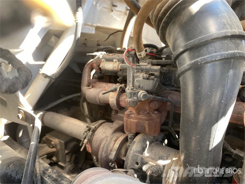 Ford F-650 4x2 Fuel and Lube Truck Autocisterna