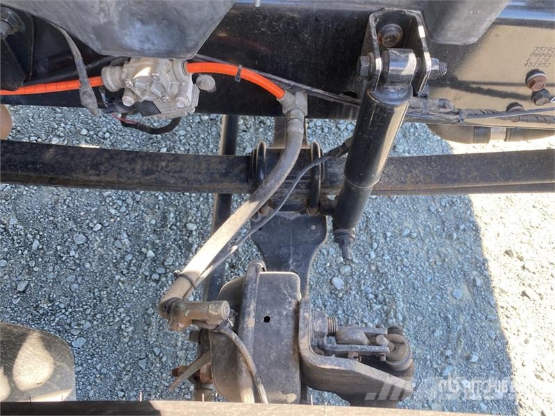 Ford F-650 4x2 Fuel and Lube Truck Autocisterna