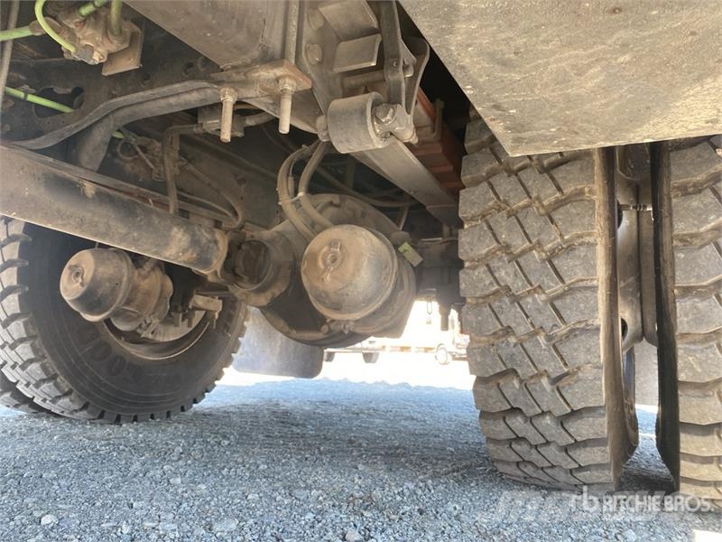 Ford F-650 4x2 Fuel and Lube Truck Autocisterna