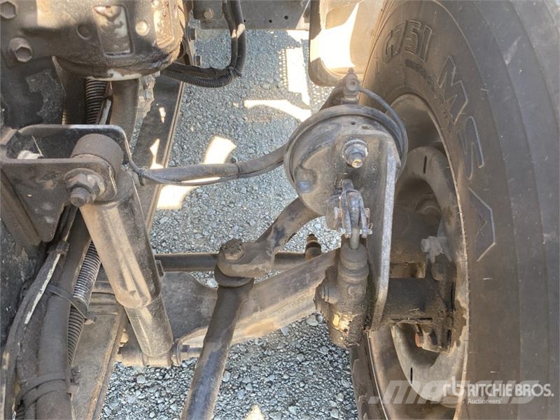 Ford F-650 4x2 Fuel and Lube Truck Autocisterna
