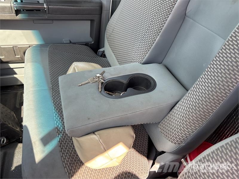 Ford F-650 4x2 Mini Bus 迷你巴士