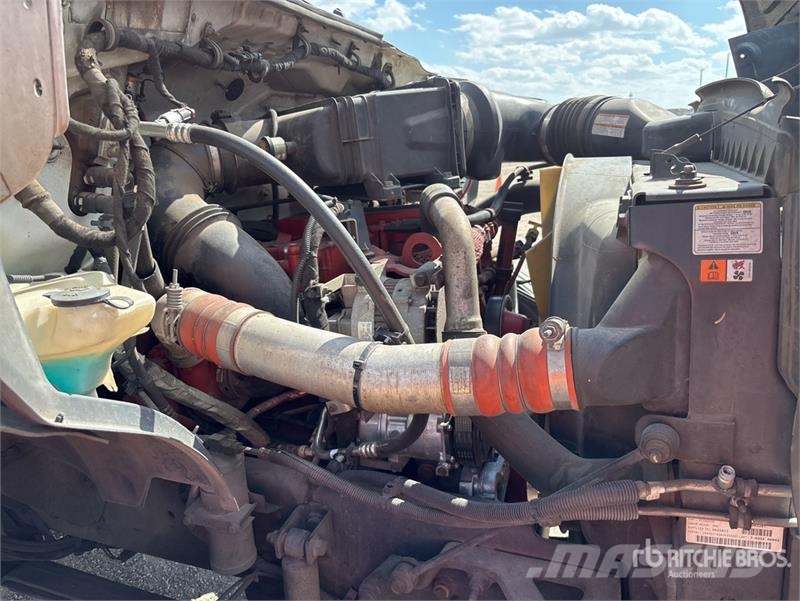 Ford F-650 4x2 Mini Bus 迷你巴士