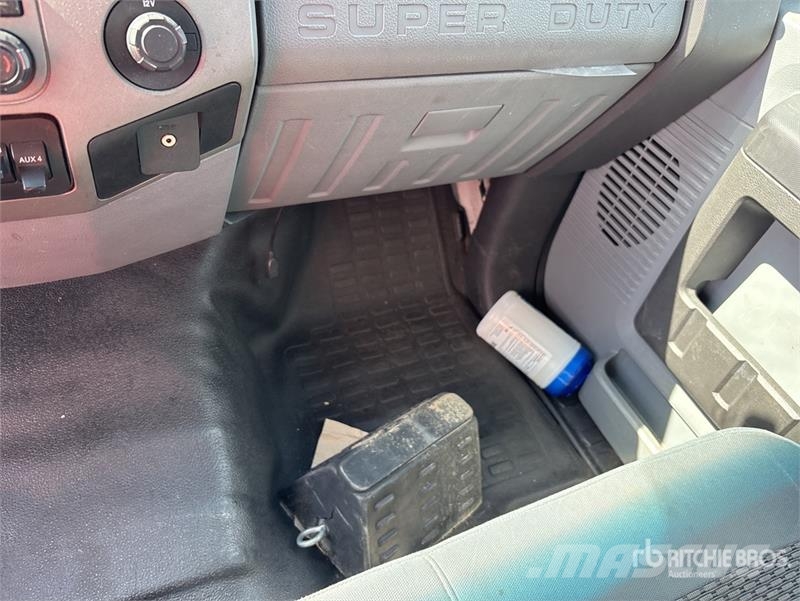 Ford F-650 4x2 Mini Bus 迷你巴士