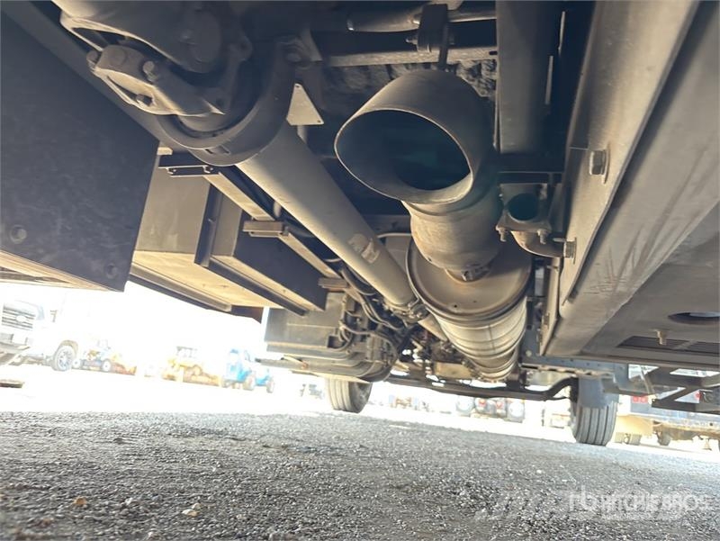 Ford F-650 4x2 Mini Bus 迷你巴士