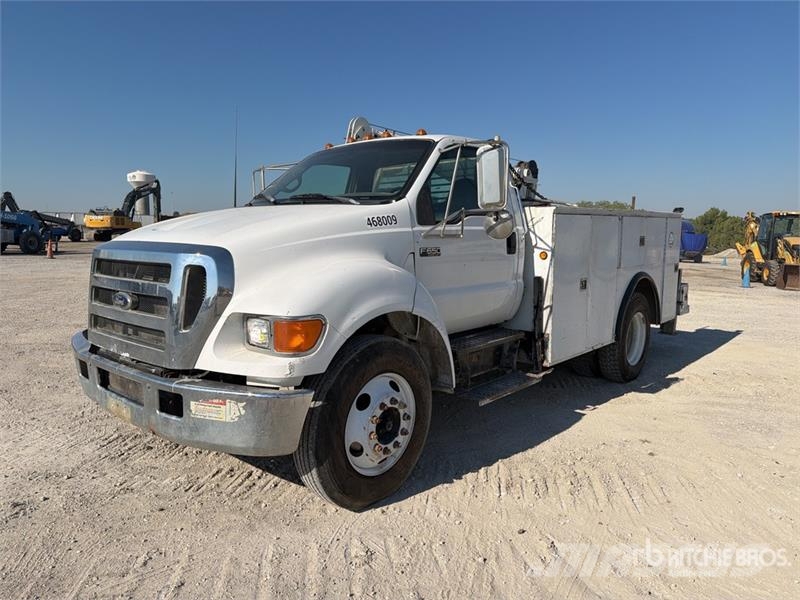 Ford F-650 4x2 Service Truck Veículos municipais / de uso geral