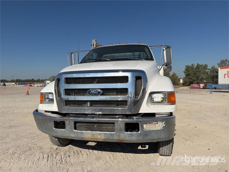 Ford F-650 4x2 Service Truck Veículos municipais / de uso geral