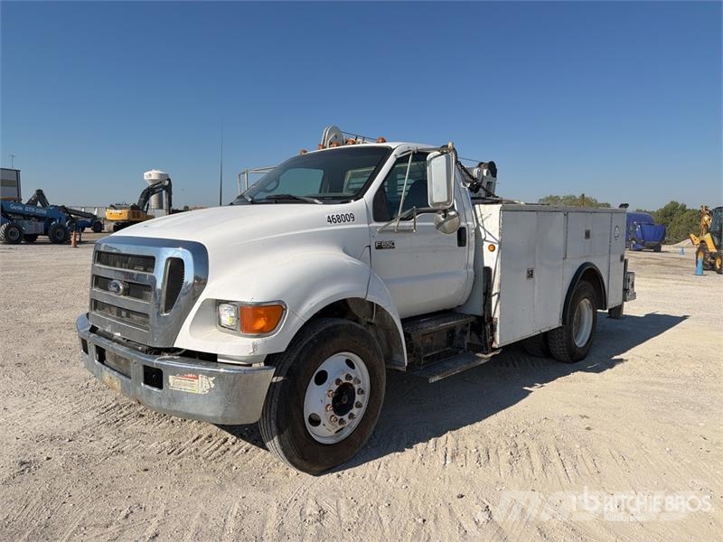 Ford F-650 4x2 Service Truck Veículos municipais / de uso geral