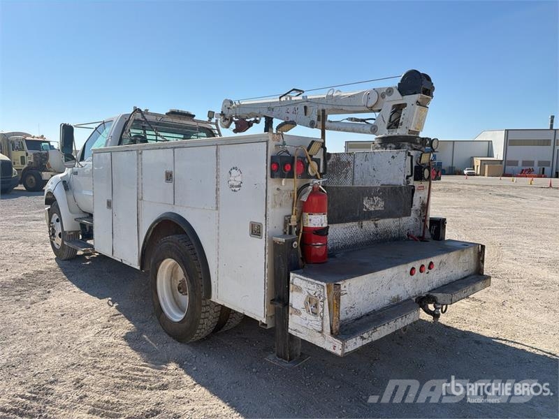 Ford F-650 4x2 Service Truck Veículos municipais / de uso geral