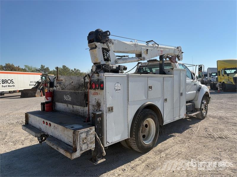 Ford F-650 4x2 Service Truck Veículos municipais / de uso geral