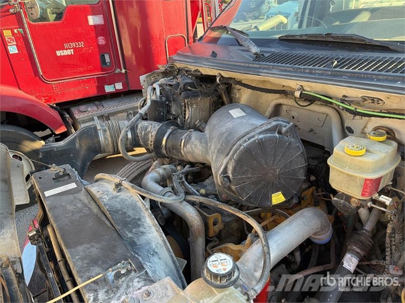 Ford F-650 4x2 Service Truck Veículos municipais / de uso geral