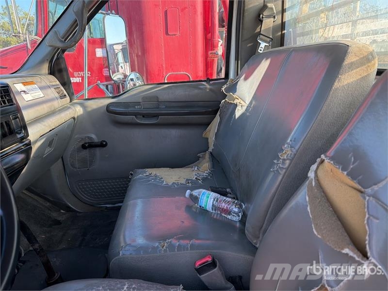 Ford F-650 4x2 Service Truck Veículos municipais / de uso geral