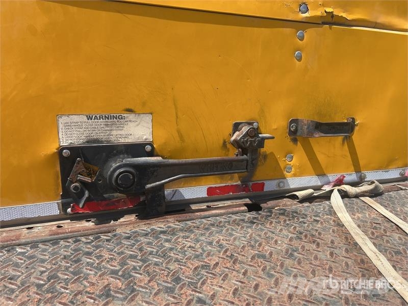 Ford F-650 4x2 Van Truck (Inoperable) Tovornjaki zabojniki