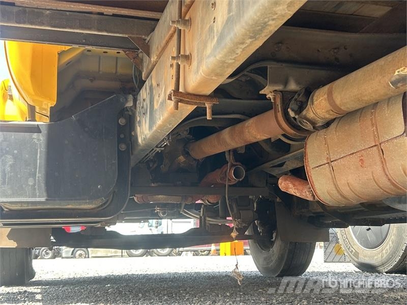 Ford F-650 4x2 Van Truck (Inoperable) Tovornjaki zabojniki