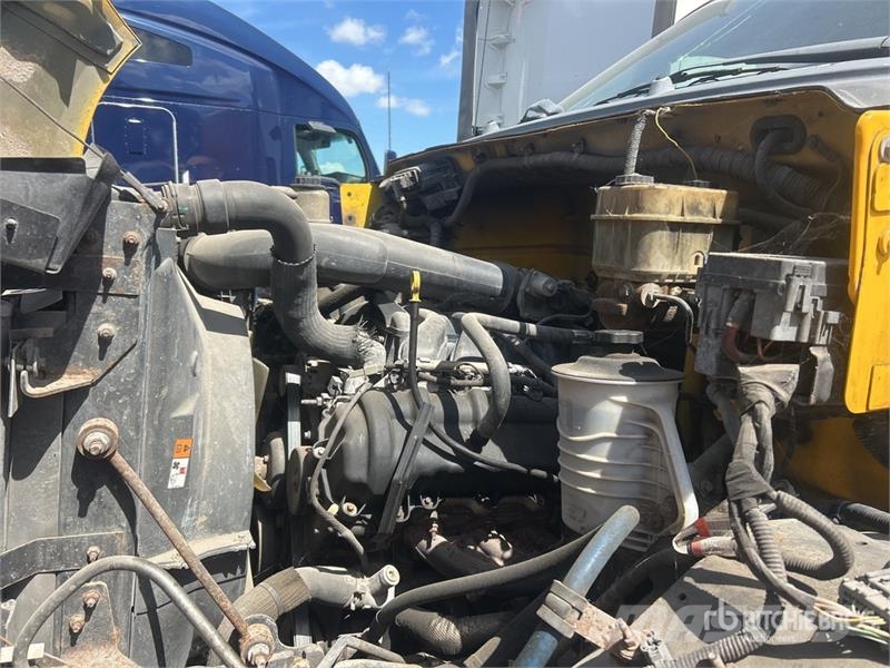 Ford F-650 4x2 Van Truck (Inoperable) Tovornjaki zabojniki